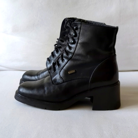 Feetfirst. Leather Heeled Boots. Black. Size 37 EU - Picture 15 of 15